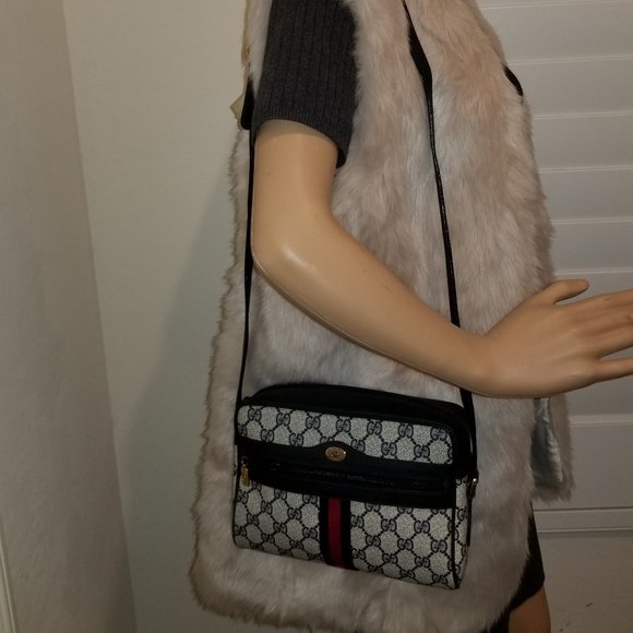 Vintage 1980's Vintage Gucci Blue Messenger Bag - Picture 2 of 14
